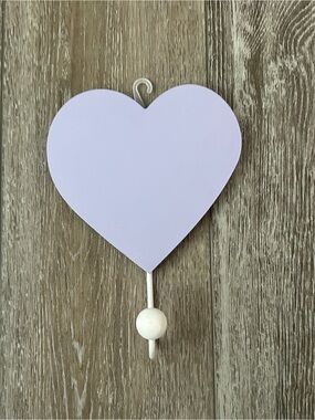 NWOT Beautiful Purple Heart w Hook Wall Decor Wood & Metal